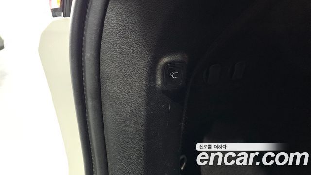 Jeep Cherokee 2019 — photo 19