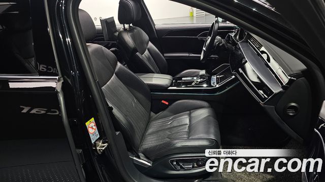 Audi A8 2021 — photo 10