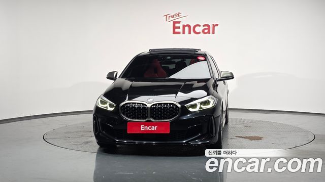 BMW 1-Series 2022 — photo 3