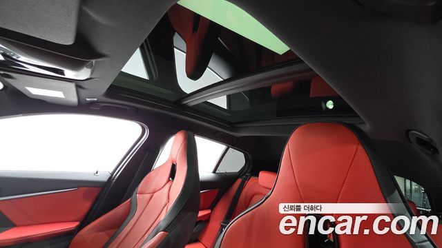 BMW 1-Series 2022 — photo 18