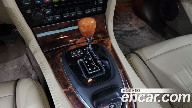 Jaguar XJ 2007 — photo 9