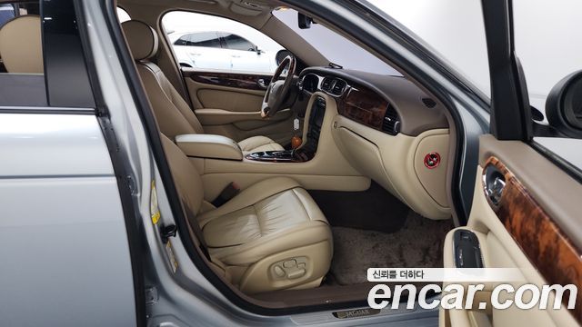 Jaguar XJ 2007 — photo 11