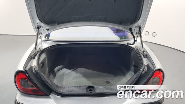 Jaguar XJ 2007 — photo 20