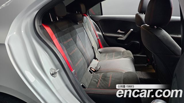 Mercedes-Benz A-Class 2021 — photo 17