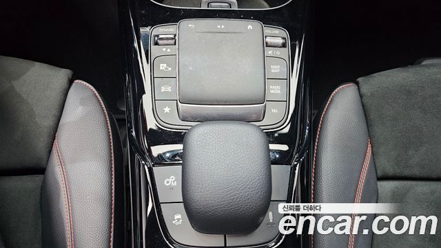 Mercedes-Benz A-Class 2021 — photo 23