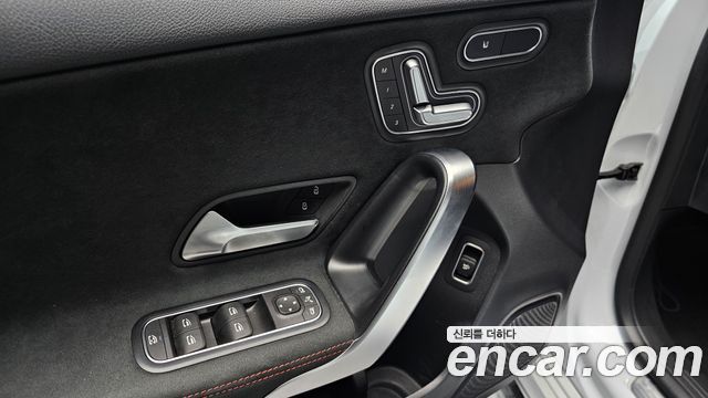 Mercedes-Benz A-Class 2021 — photo 25