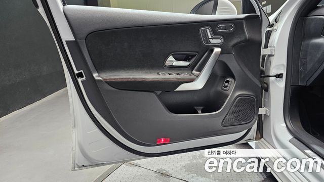 Mercedes-Benz A-Class 2021 — photo 14