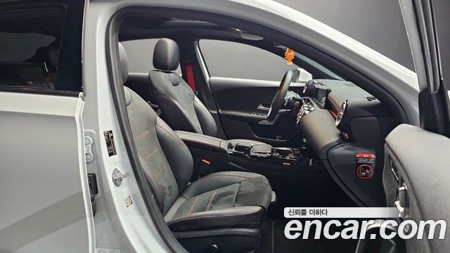 Mercedes-Benz A-Class 2021 — photo 16