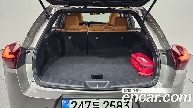 Lexus UX 2026 — photo 20