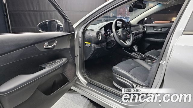 Kia K3 2019 — photo 10