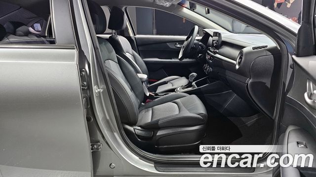 Kia K3 2019 — photo 11