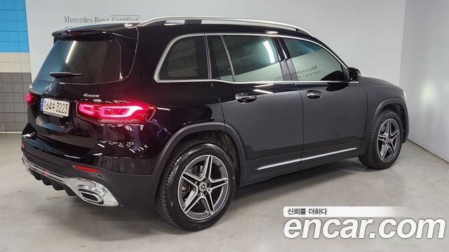 Mercedes-Benz GLB-Class 2023 — photo 2