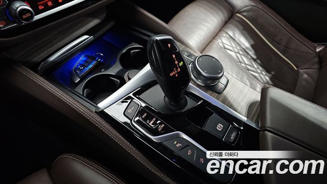 BMW Gran Turismo 2020 — photo 9