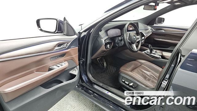 BMW Gran Turismo 2020 — photo 10