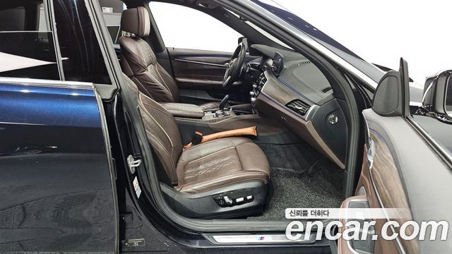 BMW Gran Turismo 2020 — photo 11