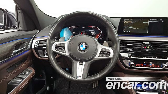 BMW Gran Turismo 2020 — photo 13