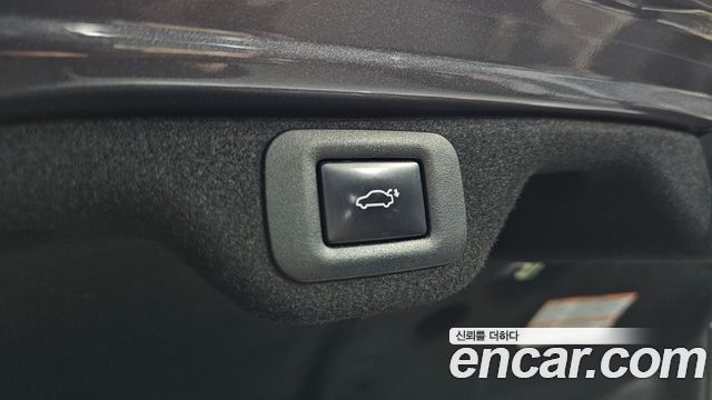 Lexus ES 2023 — photo 19