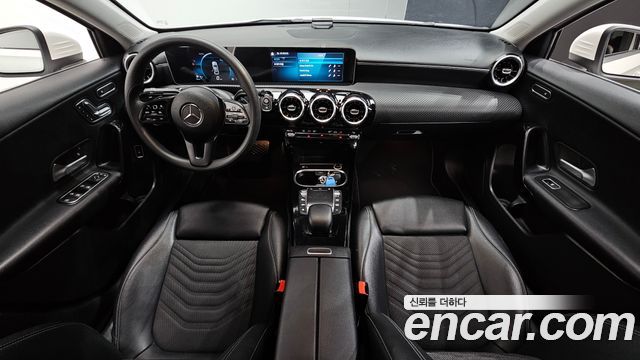 Mercedes-Benz A-Class 2020 — photo 7