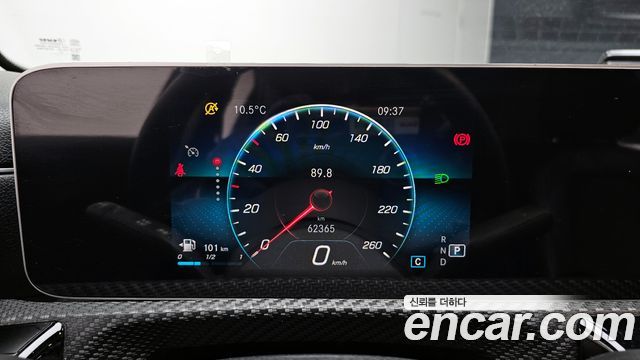 Mercedes-Benz A-Class 2020 — photo 8