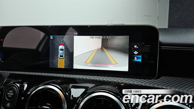 Mercedes-Benz A-Class 2020 — photo 14