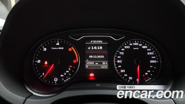 Audi A3 2015 — photo 8