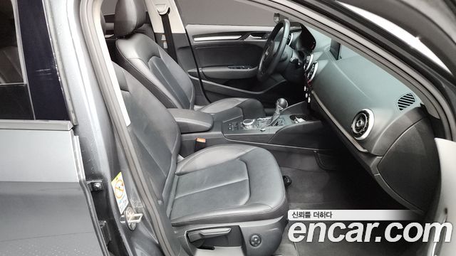 Audi A3 2015 — photo 11