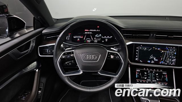 Audi A7 2022 — photo 13