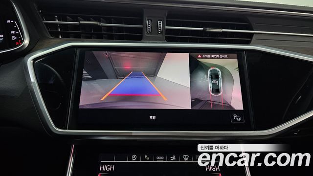 Audi A7 2022 — photo 15