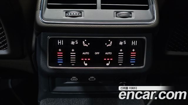 Audi A7 2022 — photo 18