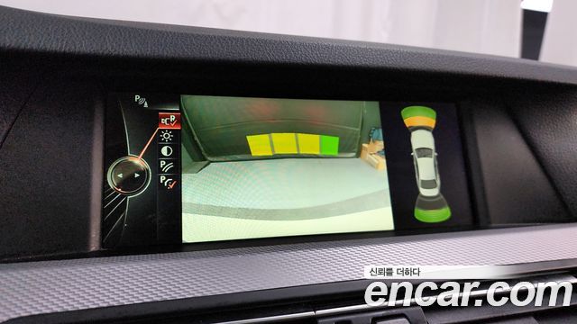 BMW 5-Series 2013 — photo 15