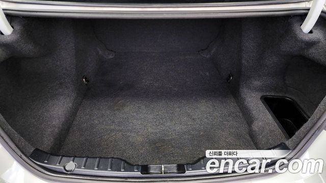 BMW 5-Series 2013 — photo 20