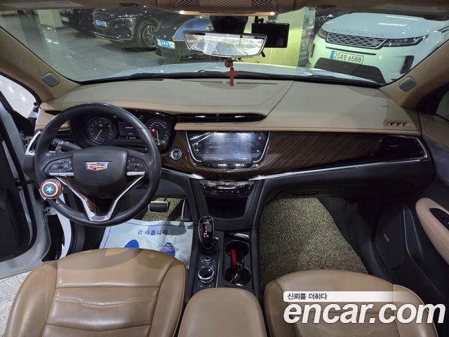 Cadillac XT6 2020 — photo 8