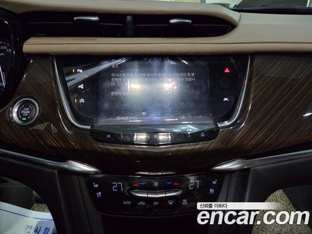 Cadillac XT6 2020 — photo 11