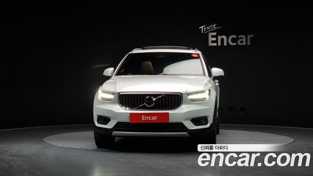 Volvo XC40 2020 — photo 3