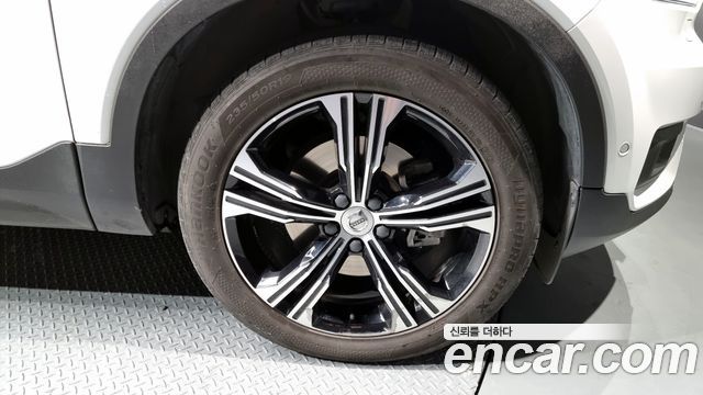 Volvo XC40 2020 — photo 5