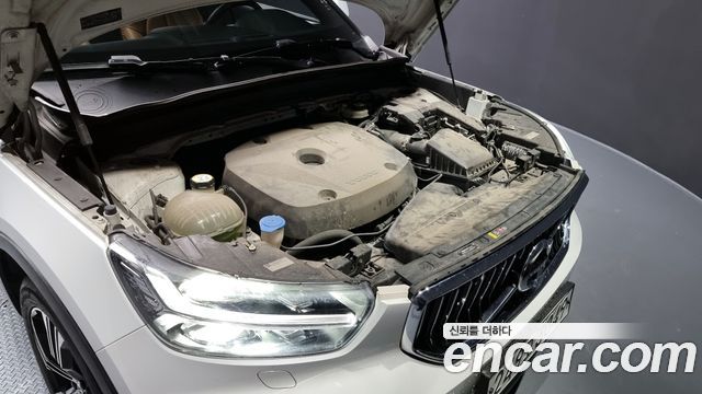Volvo XC40 2020 — photo 6