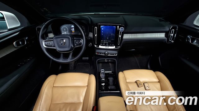 Volvo XC40 2020 — photo 7
