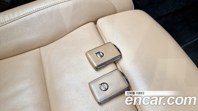 Volvo XC40 2020 — photo 19
