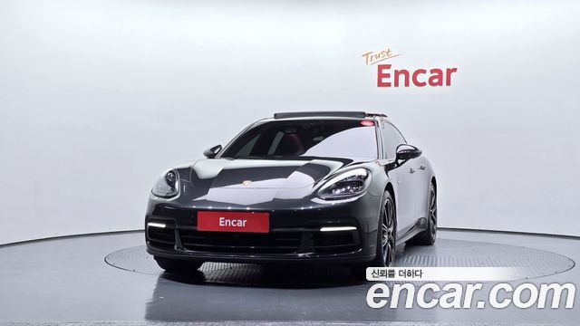 Porsche Panamera 2019 — photo 3