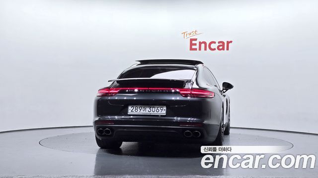 Porsche Panamera 2019 — photo 4