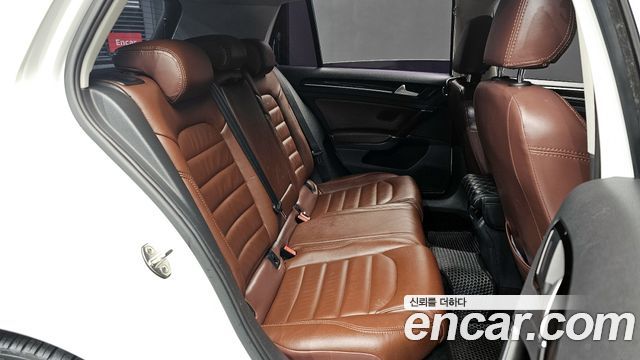 Volkswagen Golf 2015 — photo 12