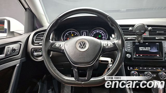 Volkswagen Golf 2015 — photo 13