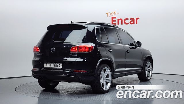 Volkswagen Tiguan 2015 — photo 2
