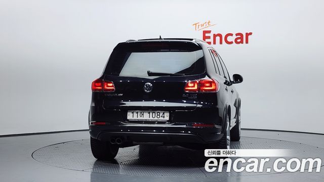 Volkswagen Tiguan 2015 — photo 4
