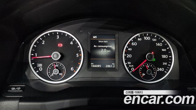Volkswagen Tiguan 2015 — photo 8