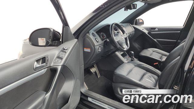 Volkswagen Tiguan 2015 — photo 10