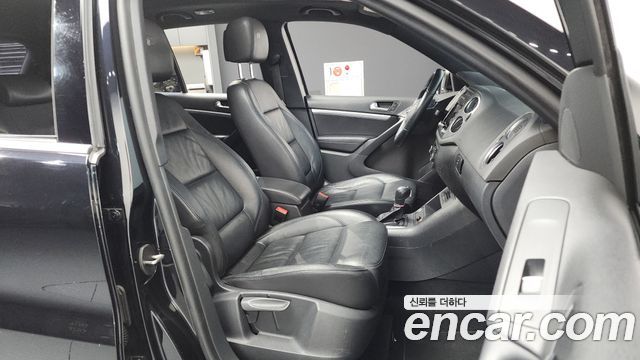 Volkswagen Tiguan 2015 — photo 11