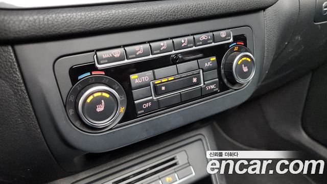 Volkswagen Tiguan 2015 — photo 16