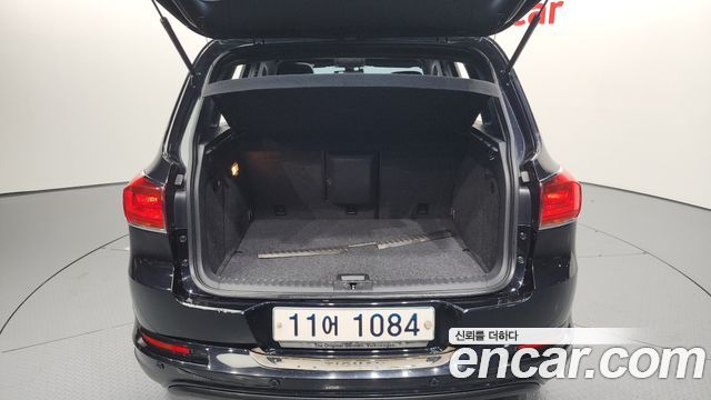 Volkswagen Tiguan 2015 — photo 20