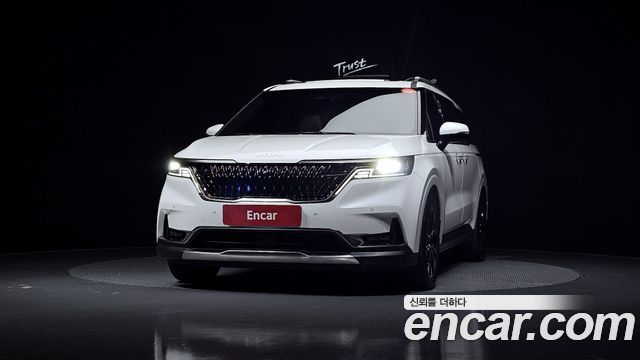 Kia Canival 2022 — photo 3